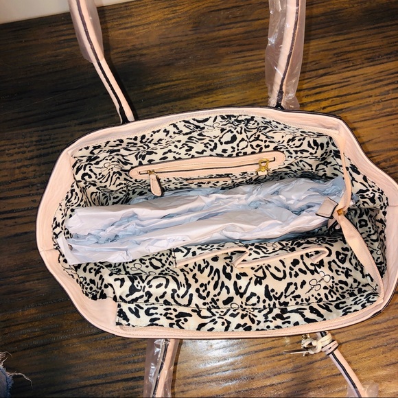 Jessica Simpson Tatiana shoulder bag - Picture 4 of 7